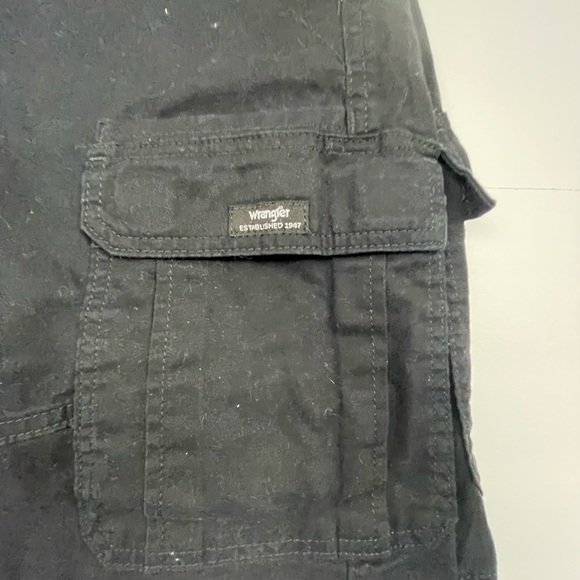 Wrangler Relaxed Fit Black Cargo Mens 
